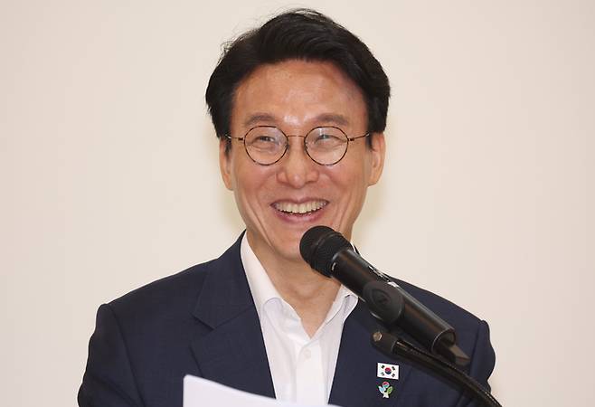 김민석 국무총리가 22일 오전 서울 종로구 정부서울청사 별관에서 열린 출입기자단 간담회에서 모두 발언을 하고 있다. 2026.6.22/뉴스1