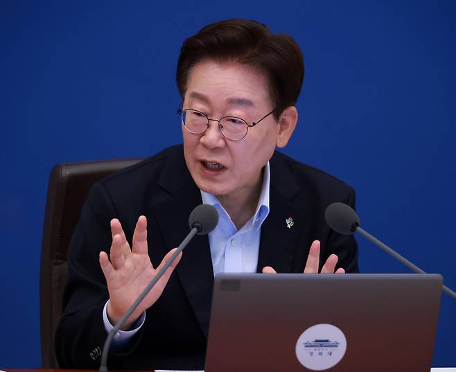 오늘(23일) 청와대에서 열린 국무회의 겸 비상경제점검회의에서 발언하는 이재명 대통령. / 사진 = 연합뉴스