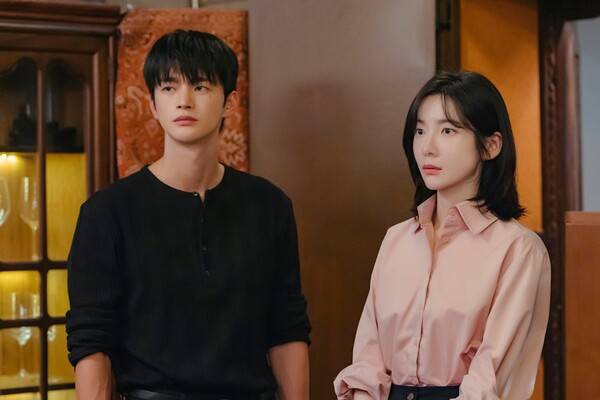 '내일도 출근!' 스틸 컷 / 사진=tvN