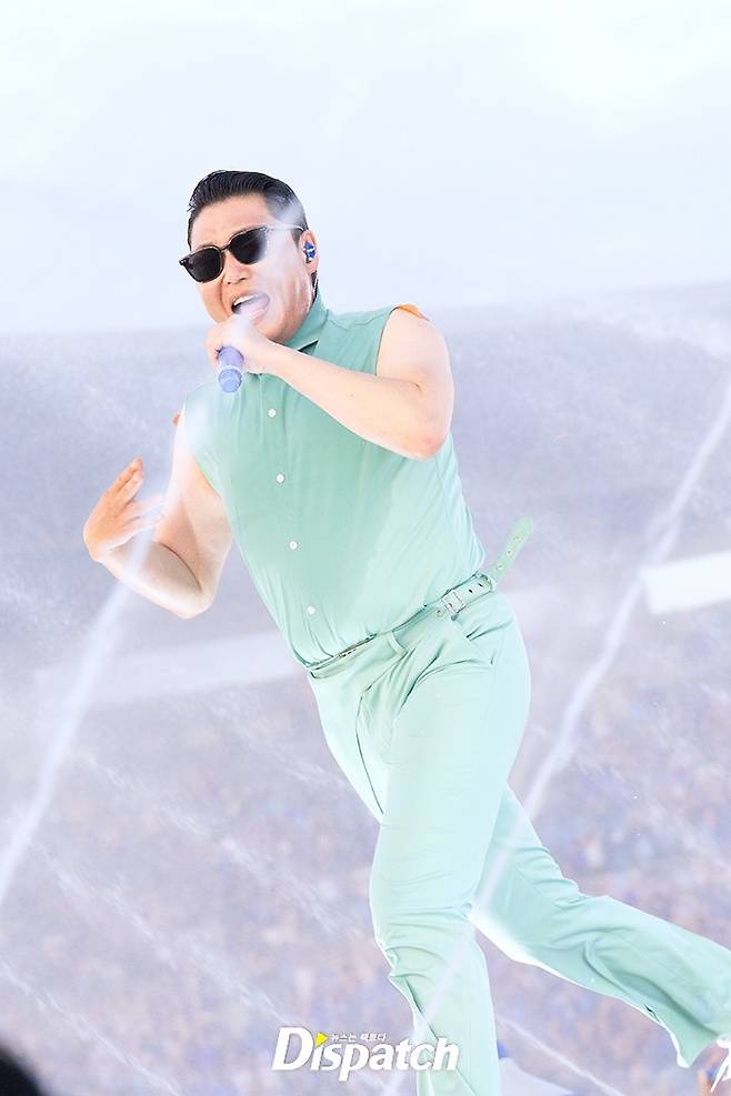 Singer PSY kicked off his nationwide tour with a passionate performance at the PSY Summer Swag 2026 held at the Uijeongbu Sports Complex in Gyeonggi Province on the 27th. Guests Hwasa and Sung Si-kyung graced the stage, while Park Ji-hoon and Director Jang Hang-jun added to the fun with video appearances.The PSY Summer Swag has established itself as a representative summer brand concert, featuring water cannons and a spectacular guest lineup. This years performance garnered a great response from the audience with its larger scale and high-quality stage production.Starting in Uijeongbu, this tour is scheduled to be held sequentially in major cities across the country, including Daegu, Incheon, Gwacheon, Wonju, Suwon, Gwangju, Busan, and Daejeon.