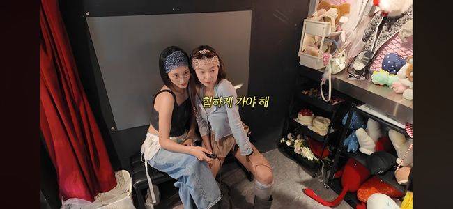 Model Songhai shared a cheerful glimpse into her daily life by posting a photo on her social media showing her arm-in-arm with Lee Hyun-yis husband, Hong Seong-ki. Songhai captioned the photo, Sister, this guy is great, to which Lee Hyun-yi wittily replied, Hes my man, demonstrating their close friendship.In the released photo, Songhai is seen linking arms with Hong Seong-ki with a playful expression, while Lee Hyun-yi responds with a mischievous look as if glaring. As close friends and senior-junior models, they recently shared footage of themselves enjoying a date in Seongsu-dong through YouTube content.Netizens who saw this post reacted in various ways, commenting on the close relationship between the two. Meanwhile, Songhai continues her active career as a regular MC on the SBS Plus variety show I Am Solo.