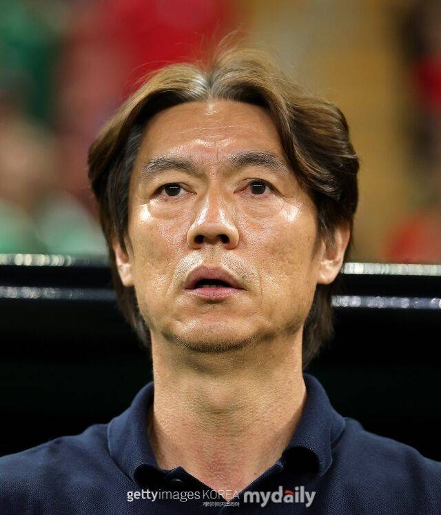 홍명보 축구대표팀 감독은 29일 멕시코 축구대표팀 훈련장에서 공식 기자회견을 개최해 사임 소식을 발표했다./게티이미지코리아