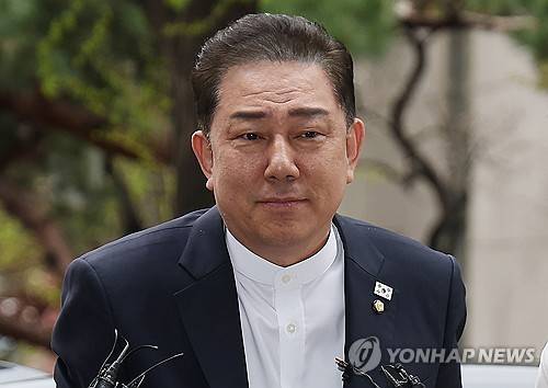 조사 향하는 김병기 [연합뉴스 제공]