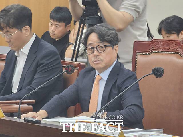 권순원 최저임금위원장이 30일 오후 세종시 정부세종청사에서 열린 최저임금위원회 제10차 전원회의에서 발언하고 있다./세종=박은평 기자