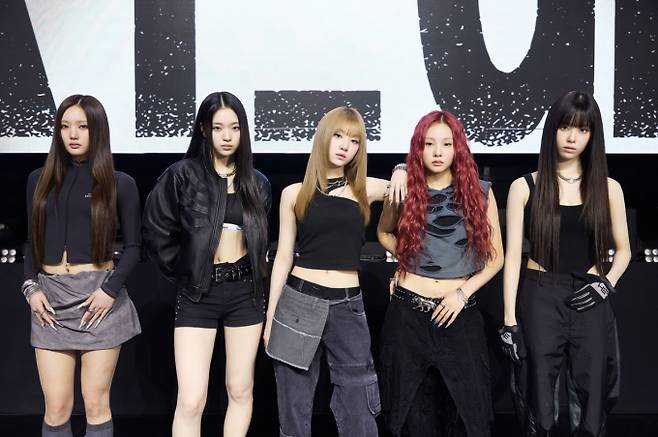 AOMG, 드디어 걸그룹 꺼냈다… 키비츠 정식 데뷔 (사진: 연합뉴스)