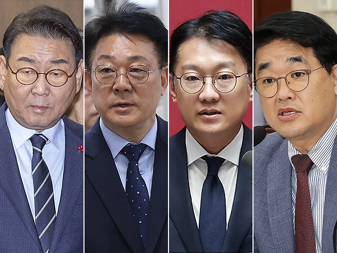 국회 예산결산특별위원회에 진입한 김교흥, 허종식, 김남준 더불어민주당 국회의원과 배준영 국민의힘 국회의원. 사진=연합뉴스