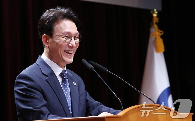김민석 국무총리가 1일 오전 서울 종로구 정부서울청사 별관에서 열린 이임식에서 이임사를 하고 있다. 2026.7.1 ⓒ 뉴스1 김명섭 기자
