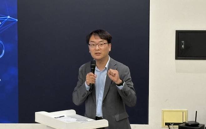 이도규 과기부 정보통신정책실장이 1일 서울 광화문 KT 웨스트빌딩에서 열린 간담회에서 발언하고 있다. /고성민 기자