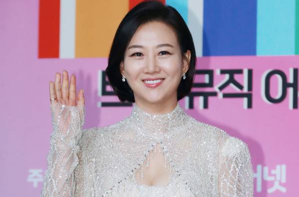 트로트 가수 장윤정의 친모가 이미 절연한 딸의 유명세를 이용해 사기 행각을 벌인 것으로 알려졌다. 사진은 가수 장윤정 모습. /사진=스타뉴스
