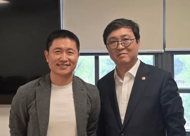 최휘영 장관과 이영표 전 국가대표. 최휘영 장관 페이스북
