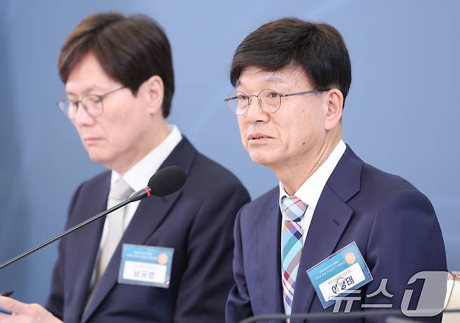 이병태 규제합리화위원회 부위원장이 15일 청와대에서 열린 규제합리화위원회 제1차 전체회의에서 발언을 하고 있다. 2026.4.15 ⓒ 뉴스1 이재명 기자