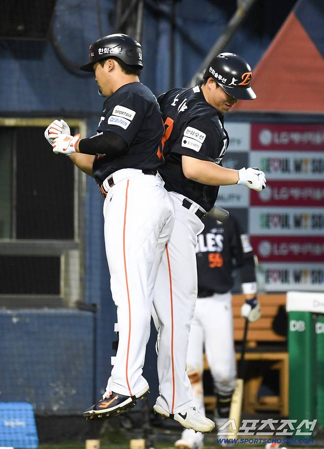 4번 강백호 5번 노시환을 막을 수 있는 투수는 이날 없었다.