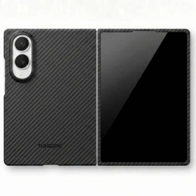 갤럭시Z폴드8의 케이스 (출처=씬본)