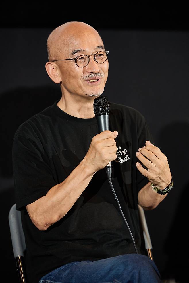 숏폼드라마 '아버지의 집밥'으로 제30회 부천국제판타스틱영화제에 초청받은 이준익 감독이 지난 4일 일 관객 토크에서 질문에 답하고 있다./부천국제판타스틱영화제 제공