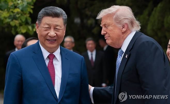 최근 들어 중국이 미국과 대등한 대국 반열에 올랐다고 자부하기 시작한 시진핑 중국 국가주석 [AP=연합뉴스 자료사진. 재판매 및 DB  금지]