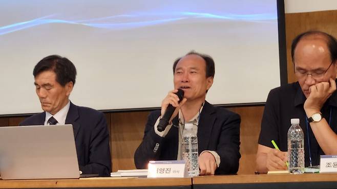 서영진 아이씨티넷 이사는 기존 사물인터넷(IoT) 보안인증제 경험을 바탕으로 피지컬 AI의 안전 검증 체계가 ‘인증’에서 ‘지속적 보증’으로 이동해야 한다고 강조했다. (사진=테크42)