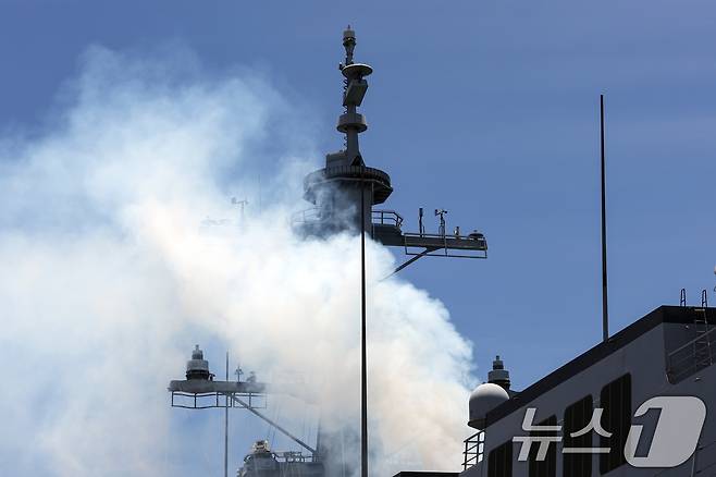 2026 환태평양훈련(RIMPAC·림팩)이 진행 중인 9일(현지시간) 미국 하와이 호놀룰루 진주만-히캄 합동기지에서 정조대왕함이 출항 준비를 하고 있다. (국방일보 제공. 재판매 및 DB 금지) 2026.7.10 ⓒ 뉴스1