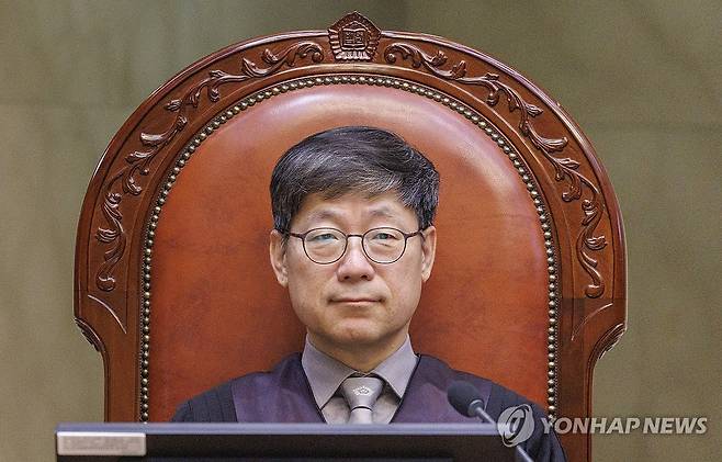 조희대 대법원장, 신임 법원행정처장에 노경필 대법관 임명 (서울=연합뉴스) 대법원은 10일 조희대 대법원장이 신임 법원행정처장에 노경필 대법관을 오는 14일자로 임명한다고 밝혔다. 사진은 지난해 3월 대법원 전원합의체 선고 당시 노 대법관 모습. 2026.7.10 [연합뉴스 자료사진] photo@yna.co.kr