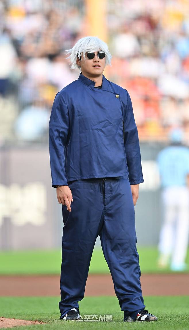 KT 전용주가 11일 서울 잠실구장에서 열린 2026 KBO리그 올스타전에서 마운드에 올라오고 있다. 잠실 | 최승섭 기자 thunder@sportsseoul.com