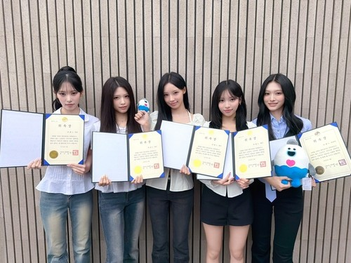 거제시 홍보대사로 위촉된 걸그룹 리센느. 거제시 제공