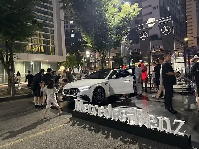 벤츠 공식 파트너사 KCC오토가 부천 판타스틱 영화제에서 팝업 존을 운영했다. 사진=벤츠 KCC 오토
