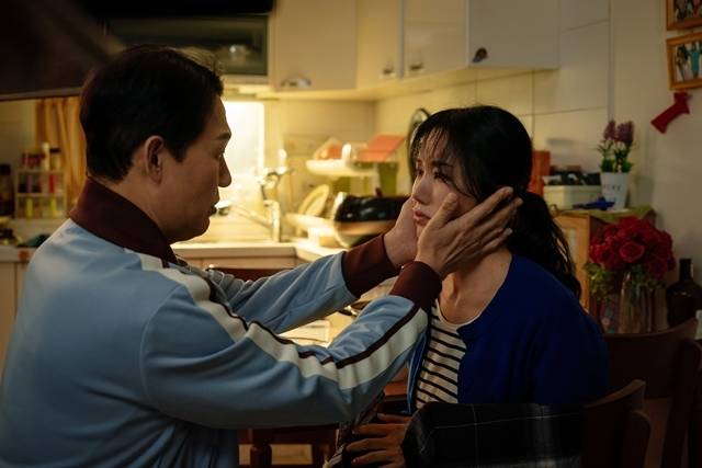 13일 오전 서울 용산구 CGV용산아이파크몰에서 영화 ‘오케이 마담2’ 제작보고회가 진행됐다. 이날 현장에는 엄정화, 박성웅, 이상윤, 배정남, 박진주, 려운, 최수영, 이철하 감독 등이 참석했다.