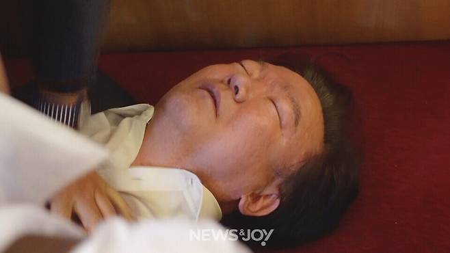 민 전 의원은 현장에서 심폐소생술 등 응급처치를 받고 바로 인근 서울대병원으로 이송됐다.&nbsp; 뉴스앤조이 안디도