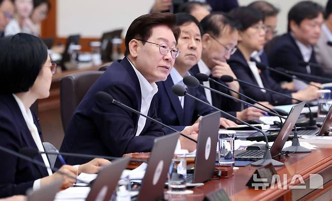 [서울=뉴시스] 조성봉 기자 = 이재명 대통령이 14일 청와대에서 열린 국무회의에서 발언하고 있다. 2026.07.14. suncho21@newsis.com