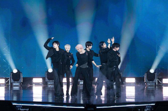 KOZ엔터테인먼트 제공