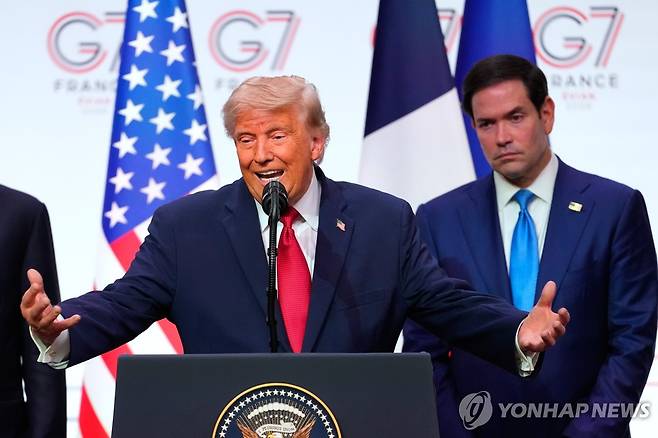 트럼프 대통령과 루비오 장관 [AP=연합뉴스 자료사진. 재판매 및 DB 금지]