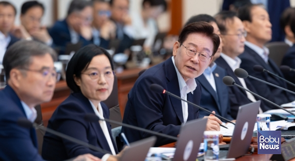 이재명 대통령이 14일 오전 청와대에서 열린 국무회의에서 발언하고 있다. ⓒ대통령실