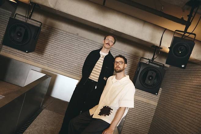 듀오 혼네(HONNE)/사진제공=리짐인터내셔널