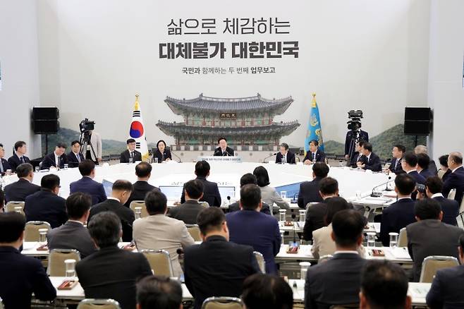 이재명 대통령이 16일 청와대 영빈관에서 열린 과학기술정보통신부, 방송미디어통신위원회, 개인정보보호위원회 2차 업무보고에서 발언하고 있다. 2026.7.16 (ⓒ뉴스1, 청와대통신사진기자단, 무단 전재-재배포 금지)