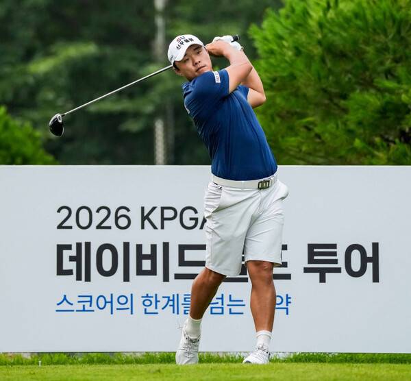 2026년 한국프로골프(KPGA) 데이비드골프투어 12회 대회 우승을 차지한 윤경식 프로. 사진제공=KPGA (사진을 무단으로 사용하지 마십시오.)