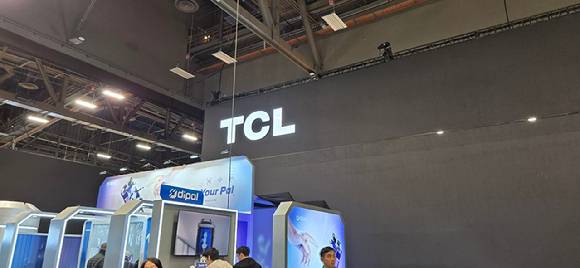 CES 2026의 TCL 부스 입구. [사진=박지은 기자]