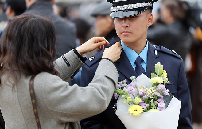 청주 공군사관학교 성무연병장에서 지난 2024년 3월 6일 공군사관학교 제72기 졸업 및 임관식이 열리고 있다. 세계일보 자료사진
