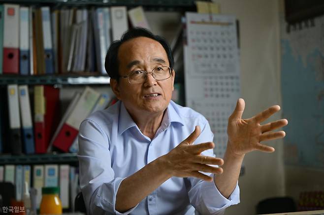 유재철 장례지도사가 지난 5월 20일 서울 은평구 대한민국장례문화원에서 본보와 인터뷰를 하고 있다. 하상윤 기자