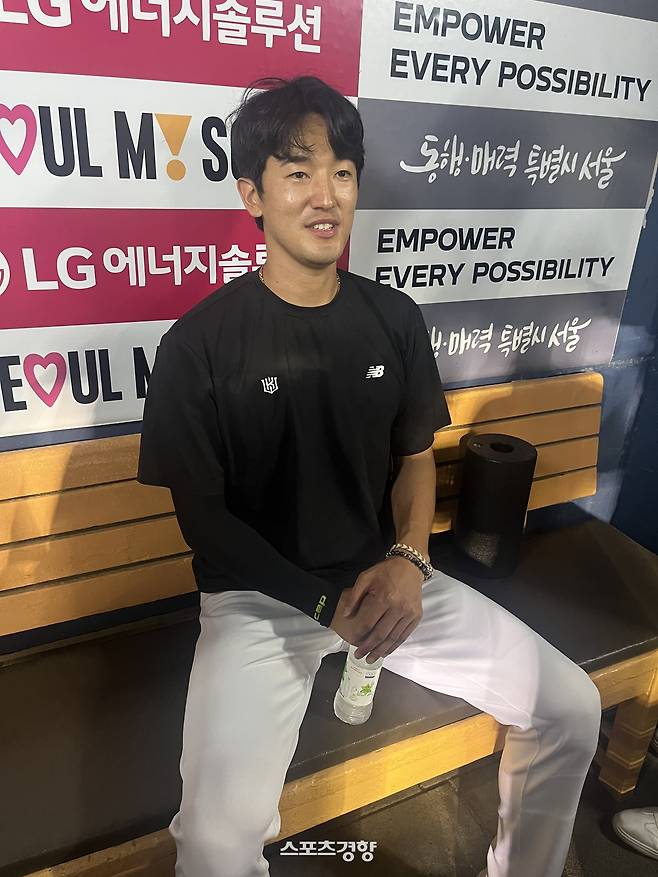 KT 고영표가 19일 잠실 LG전을 마치고 인터뷰하고 있다. 잠실 | 김하진 기자