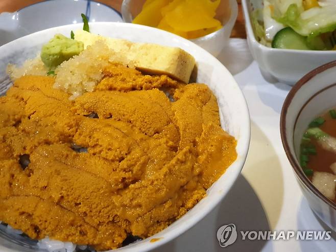 성게비빔밥 [연합뉴스 자료사진]