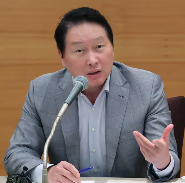 ▲최태원 대한상공회의소 회장(SK그룹 회장)이 지난 15일 제주 신라호텔에서 열린 '제49회 제주 포럼'을 앞두고 가진 기자간담회에서 발언하고 있다. 사진=대한상의