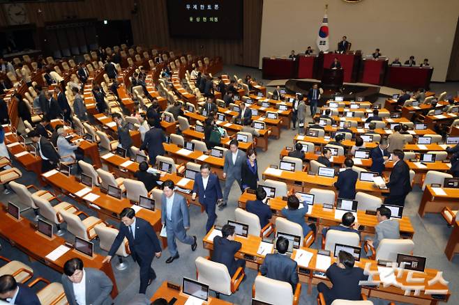윤창원 기자