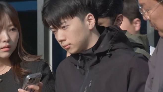 장윤기