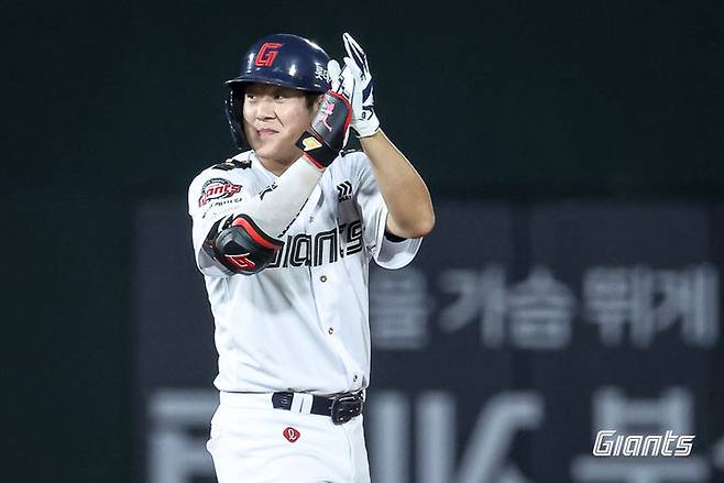 [서울=뉴시스] 프로야구 롯데 자이언츠의 나승엽. (사진 = 롯데 자이언츠 제공) *재판매 및 DB 금지