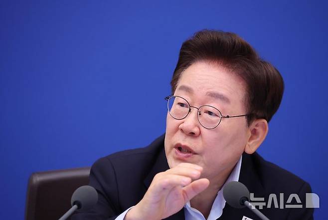 [서울=뉴시스] 김진아 기자 = 이재명 대통령이 21일 청와대에서 열린 국무회의에서 발언하고 있다.(청와대통신사진기자단) 2026.07.21. bluesoda@newsis.com