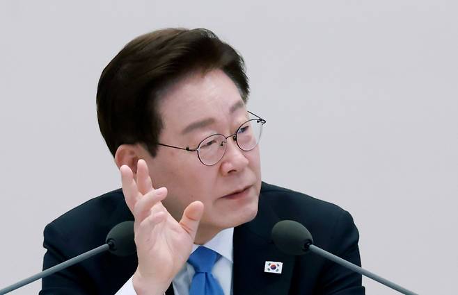 이재명 대통령이 22일 청와대 영빈관에서 열린 '지역필수공공의료 간담회'에서 발언하고 있다.  /사진=뉴시스