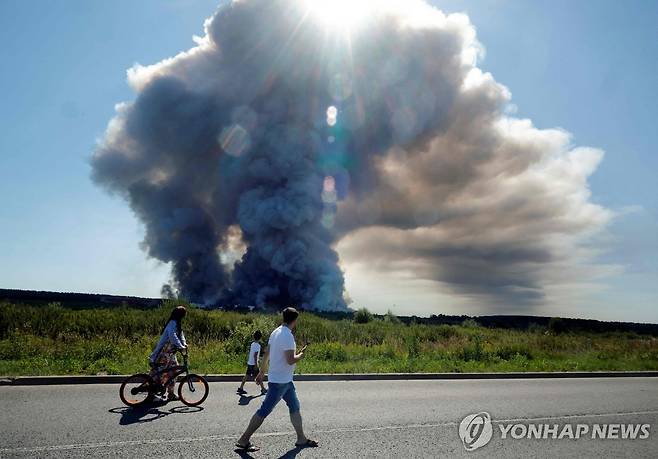 우크라이나 공격을 받은 와일드베리 물류창고 [AFP=연합뉴스. 재배포 및 DB 금지]