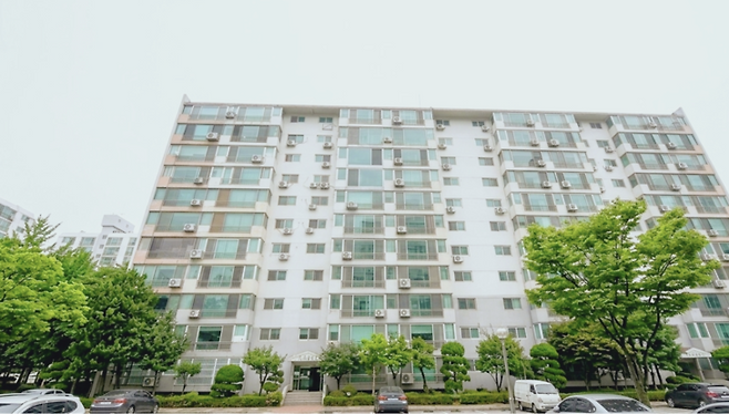 ▲명일동 삼익맨숀 아파트 전경. 사진=길나현 인턴기자