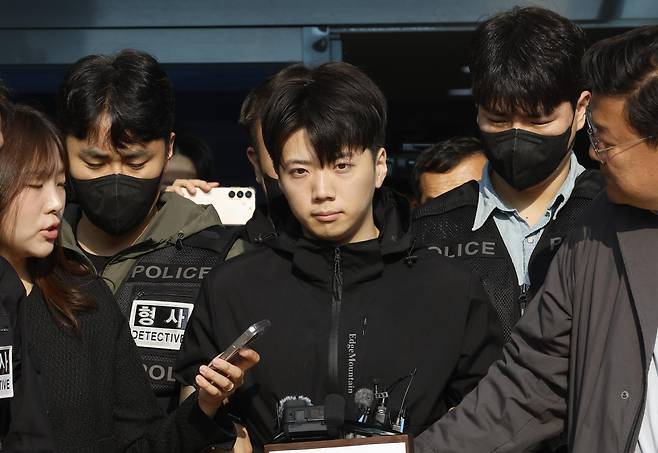 어린이날 광주 도심에서 일면식 없는 여고생을 살해해 살인·살인미수 등의 혐의를 받는 장윤기. 2026.5.14 뉴스1