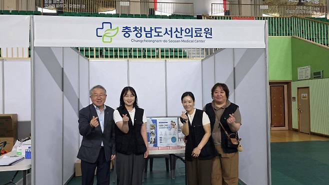 서산시에 거주하는 외국인 주민과 외국인 근로자들의 건강 증진을 위한 대규모 무료 의료봉사가 26일 서산시민체육관에서 개최됐다.(사진=임붕순 기자)