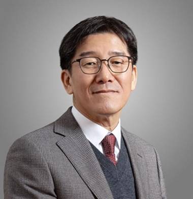 박춘원 전북은행장의 어깨가 무거워지고 있다. /&nbsp;전북은행